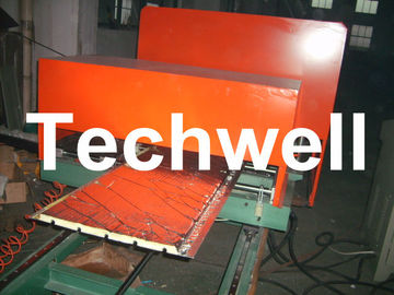 Aluminium Foil & Steel Sheet PU Sandwich Panel Machine With Rubber Belt Conveyor
