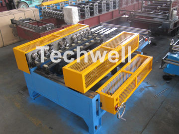 Simple Type Cold Roll Forming Equipment For Lateral Movement By Adjusted Side Handwheel