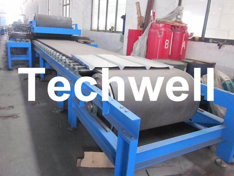 Continuous Rubber Belt Conveyor PU Sandwich Panel Roll Forming Machine