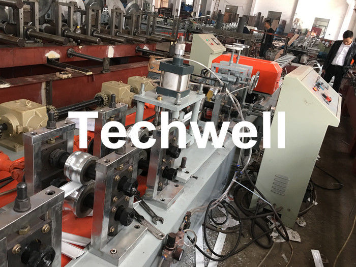PU Foam Rolling Shutter Door Slat Roll Forming Machine With 0-15m/min Forming Speed , Gearbox Drive Type