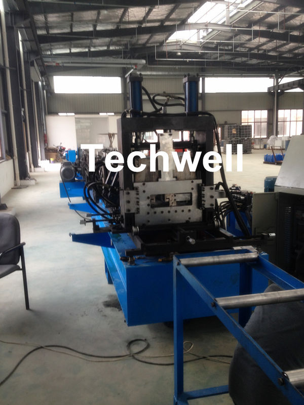 CZ Section Galvanized Steel Roll Forming Machine , Quick Interchangeable By Changing Roller Spacers
