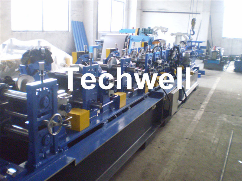 CZ Section Galvanized Steel Roll Forming Machine , Quick Interchangeable By Changing Roller Spacers