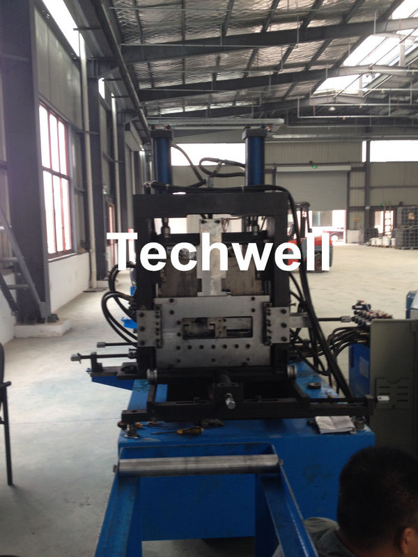 CZ Section Galvanized Steel Roll Forming Machine , Quick Interchangeable By Changing Roller Spacers