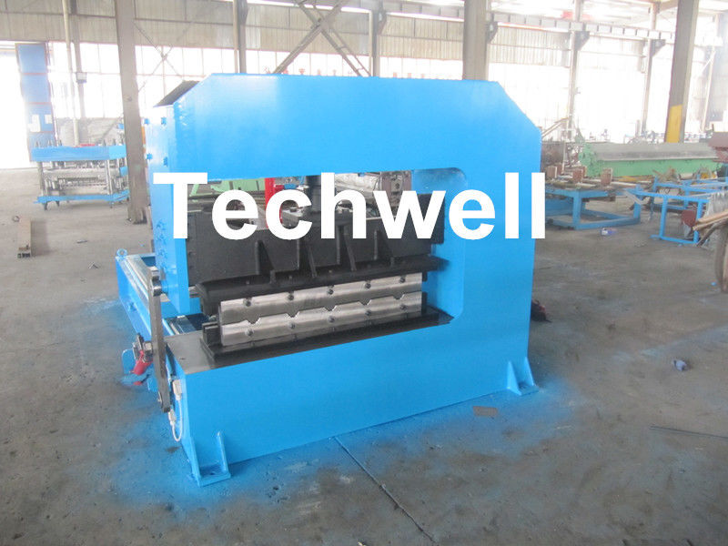 0-10M / Min Cold Roll Forming Equipment , Roof Sheet Making Machine 500mm Curving Radius
