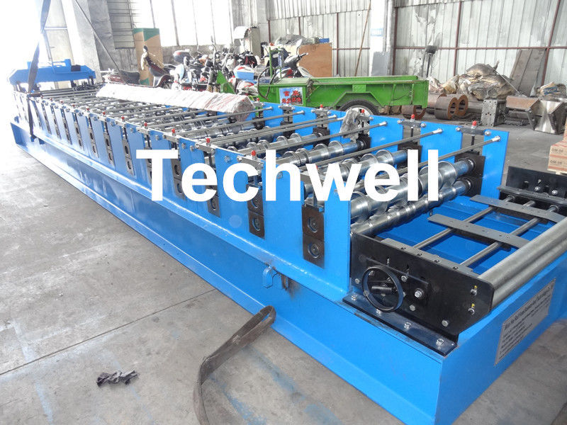 Roof Wall Panel Cold Roll Forming Machine / Roof Wall Cladding Roll Forming Machine With PLC Control System