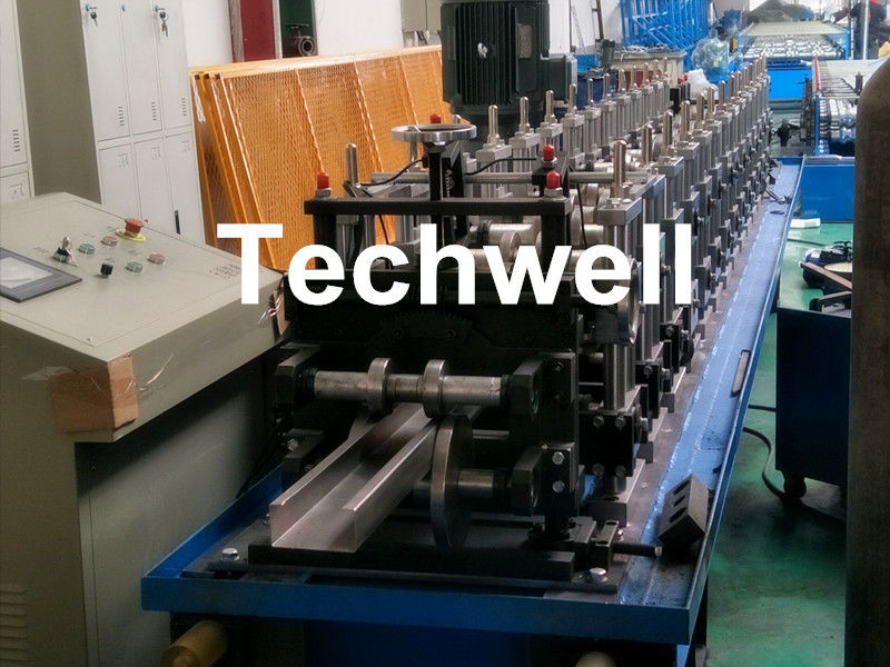 PLC Control System C Shaped Roll Forming Machine For Making C Purlin , C Channel With Hydraulic Cutting