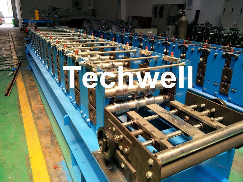 HRC58-62 Hardness Standing Seaming Roofing Panel Machine For Making Roof Wall Cladding , Roofing Sheet