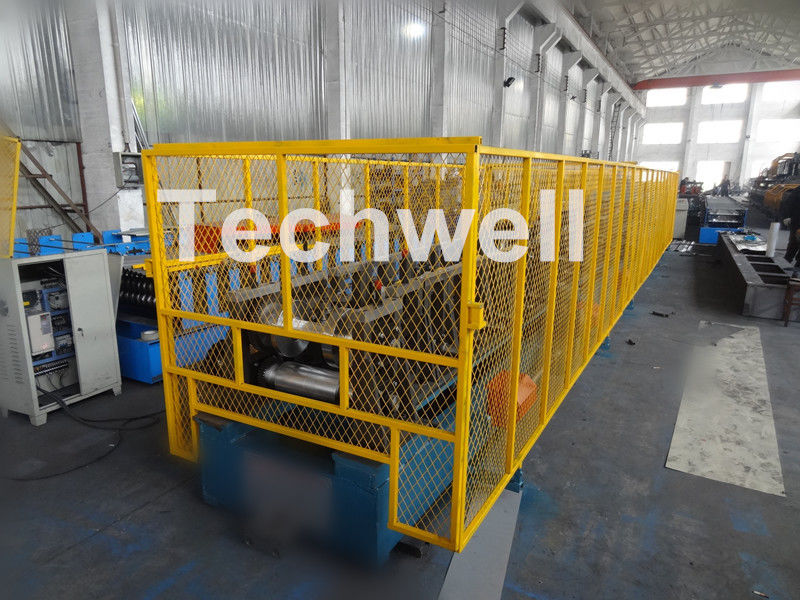 CZ Purlin Roll Forming Machine With Pre-punching & Pre-cutting For Mesh Guards Covered