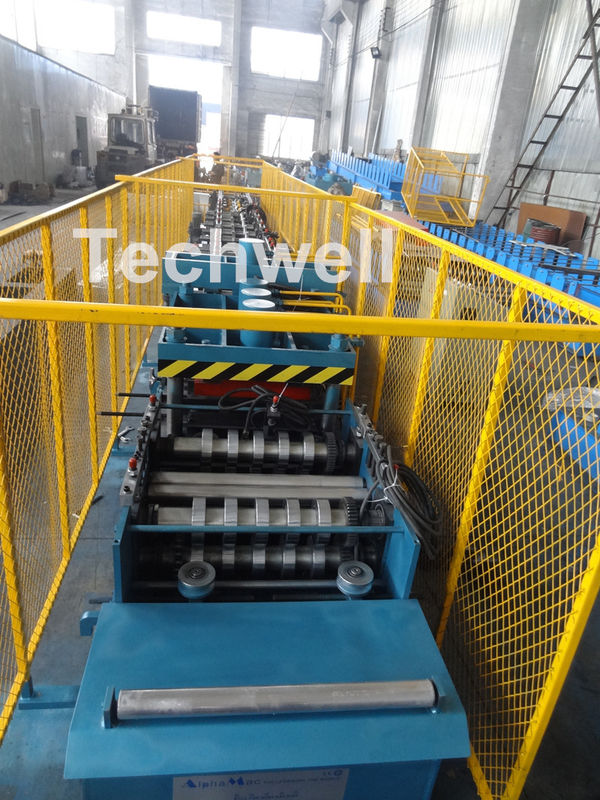CZ Purlin Roll Forming Machine With Pre-punching & Pre-cutting For Mesh Guards Covered