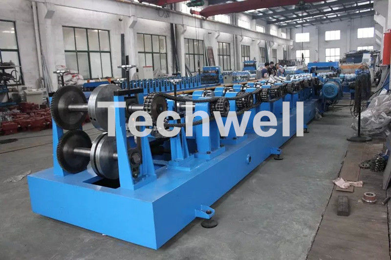 1.5-3.0mm Forming Thickness , Quick Interchangeable CZ Purlin Roll Forming Machine With 7 Rollers Leveling Device