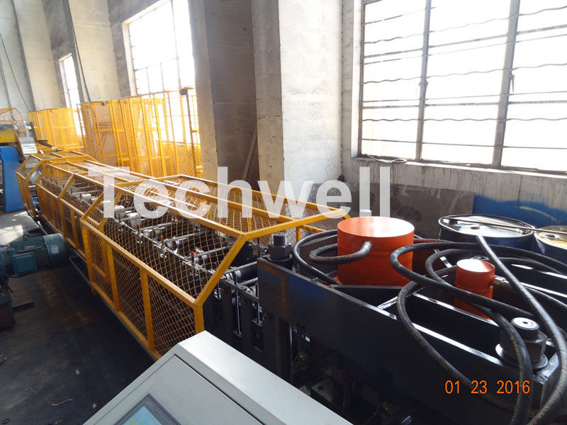 Galvanized Coil C Channel Roll Forming Machine , C Purlin Roll Forming Machine With Chain Transmission