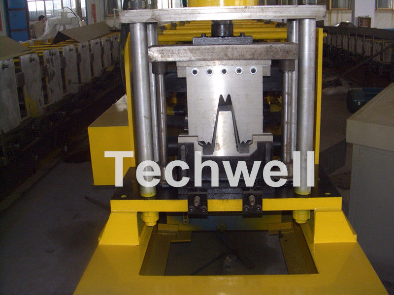 Chain Transmission Top Hat Profile Cold Roll Former Machine With 15 Roll Stations