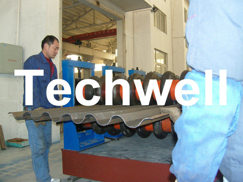 Automatic 4 - 8m/min Galvanized Steel Silo Corrugated Wall Sheet Roll Forming Machine